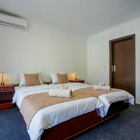 Guest house Attache