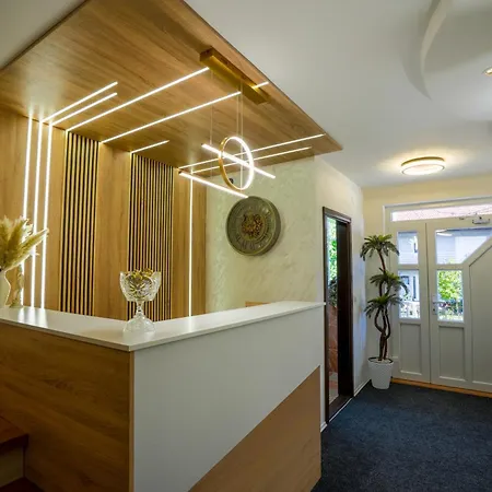 Guest house Attache *